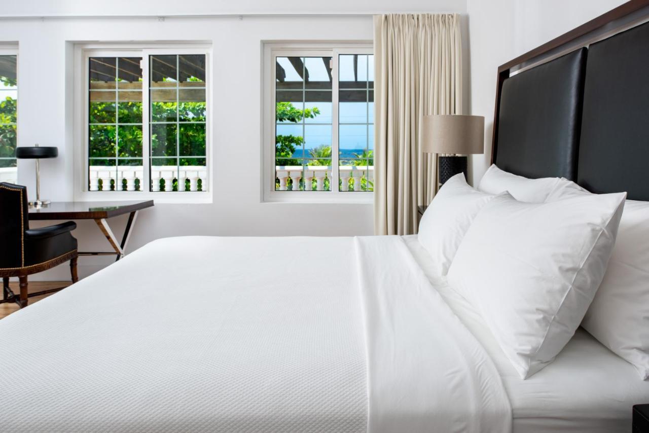 Hotel Le Soleil D'or à West End Extérieur photo